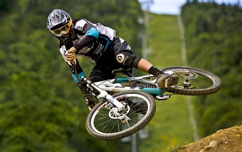 downhill mountain bike wallpapers wallpaper cave ciclismo