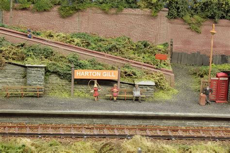 Fx15 Harton Gill Sign – Alton Model Railway Group