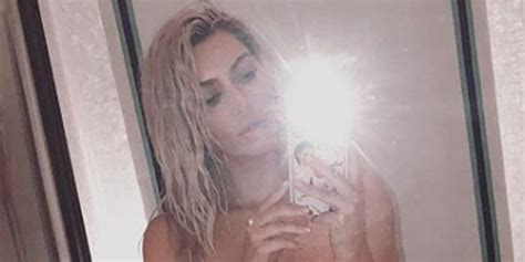Kim Kardashian S Naked Instagram Selfies Kim Kardashian