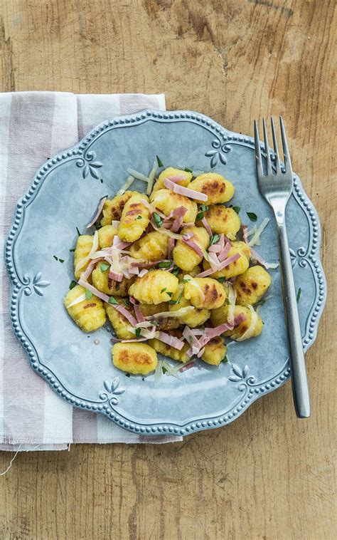pfannen gnocchi klassisch mit gekochtem schinken und