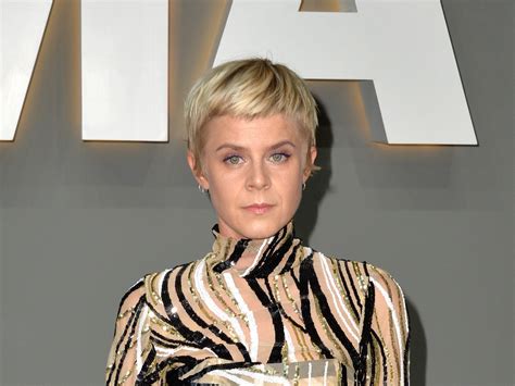 robyn reveals   album wasnt released