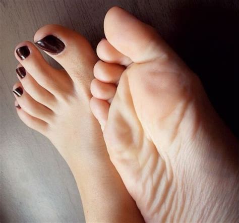 Pin By Joe Walsh On Very Yummy Gorgeous Feet Nails