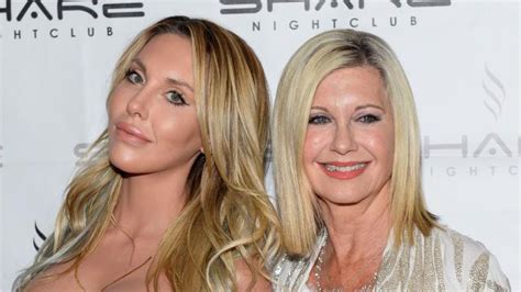 Olivia Newton Johns Daughter Chloe Lattanzi Opens Up About Moms