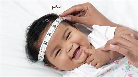 pentingnya mengukur lingkar kepala bayi sesuai usianya berbagi tips