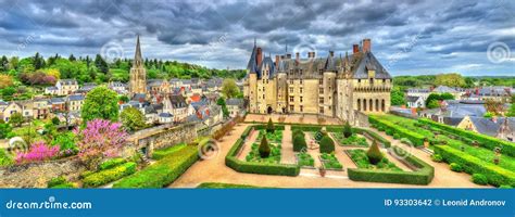 view   chateau de langeais  castle   loire valley france stock photo image