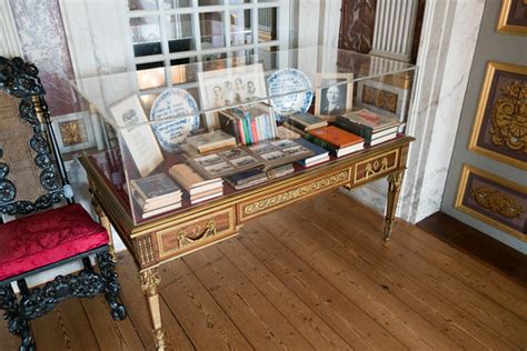 books   dutch royal family het loo netherlands  flickr