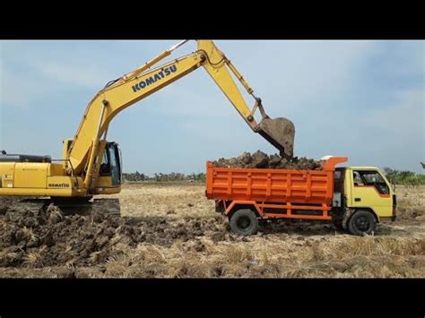 excavator terbesar komatsu gali tanah  sawah youtube