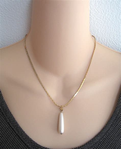 Pear Shaped Pearl Drop Pendant Gold Necklace 14kt Gf 1950s Vintage Jewelry