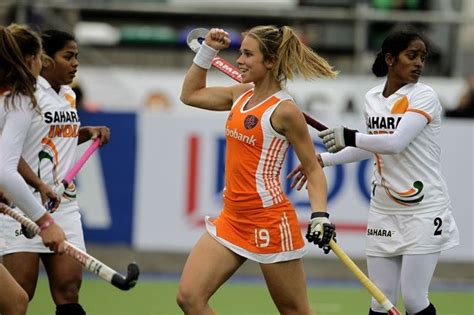 Netherlands Ellen Hoog Celebrates Scoring Her Team S