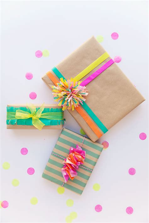 fun ways  wrap  tissue paper  love  party