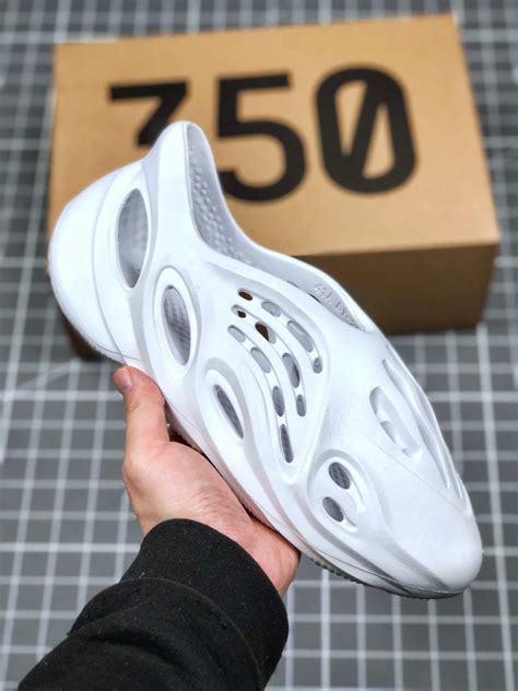 adidas yeezy foam runner white  sale sneaker