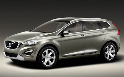 volvo launches compact suv xc