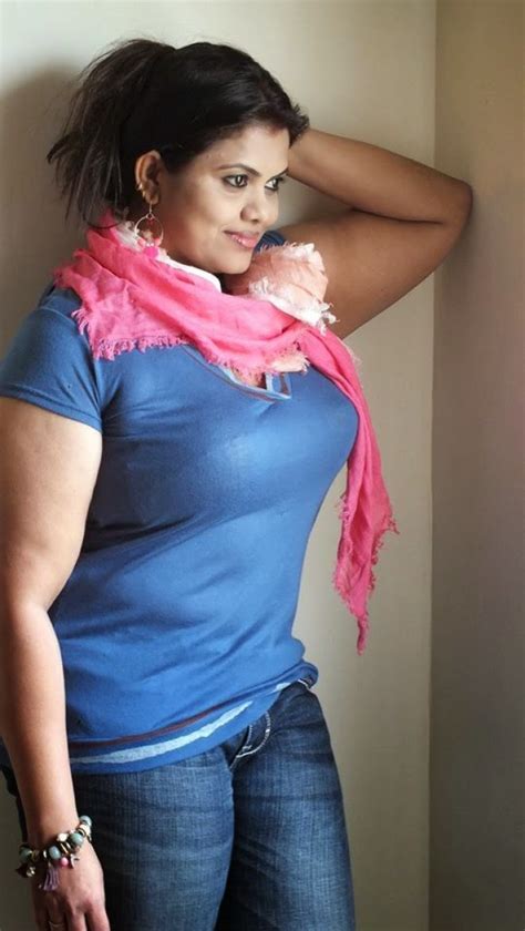 Sizzling Southern Stars Kerala Busty Hot Aunty Actress
