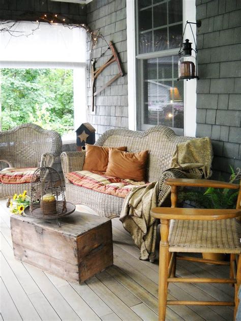 rustic farmhouse porch decor ideas  show   season country porch farmhouse porch
