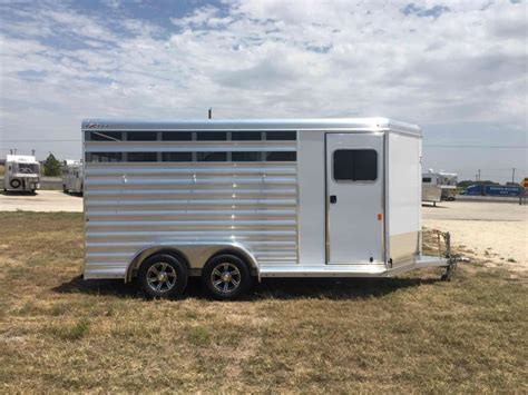 exiss trailers  horse cxf bumper pull horse trailer   trailer classifieds