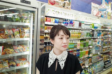 ‘convenience Store Woman’ Casts A Fluorescent Spell The New York Times