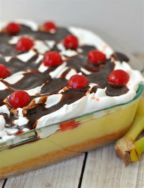 banana split poke cake shugary sweets