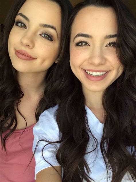 Pin By Daniel Galvez On My Celebrity Crushes Merrell Twins Vanessa