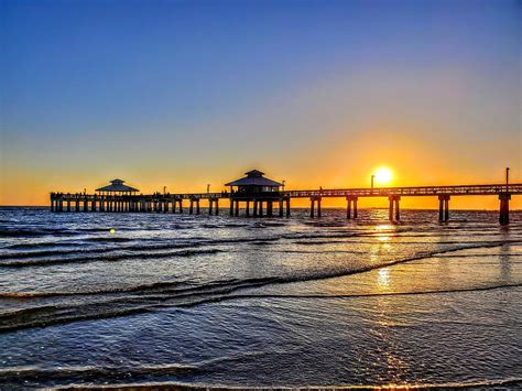 fort myers beach pier  sunset photograph  harley sampson pixels