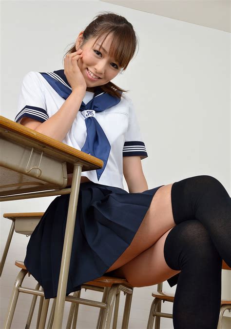 japanese schoolgirl tube january 2013