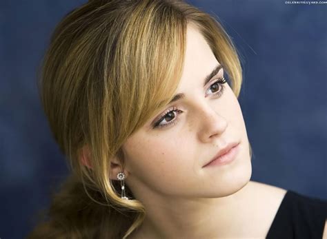 lovely wallpapers emma watson cute and lovely wallpaper hd 2012