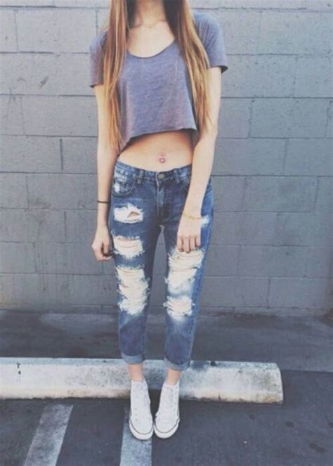 Casual Crop Top Cute Outfit My Style Outfit Ripped Jeans Tumblr