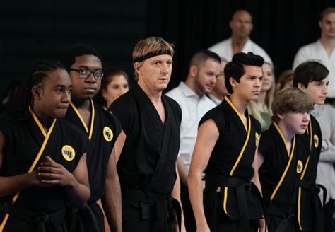 Cobra Kai Season 3 8 Questions We Have As Johnny And Daniel Go To War