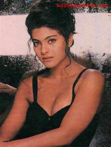 Kajol Hot Cleavage Collections ~ Hot Hollywood Bollywood