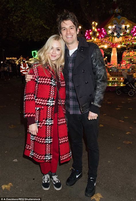 fearne cotton has a world stopping love for husband jesse wood after