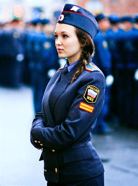 hot female cops gorgeous police women around the world