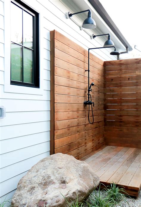 luxury outdoor showers  update  backyard