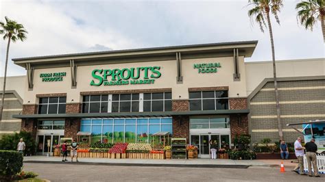 sprouts farmers market  open  florida store  tampa