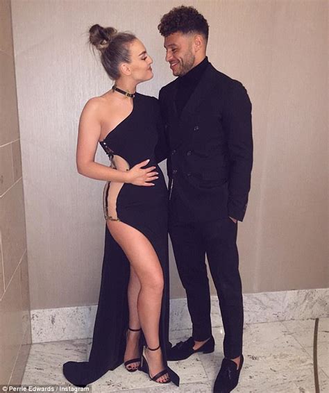 perrie edwards slams alex oxlade chamberlain split rumours daily mail