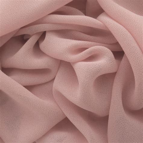 georgette es una tela de seda natural fabricada mediante tejido plano
