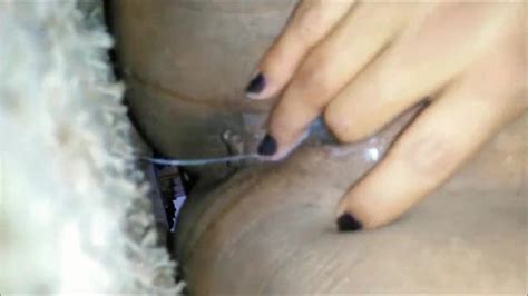 Black Amateur Babe Fingering Her Wet Pussy To A Squirting