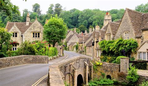 cotswolds    middle ages traveldiggcom