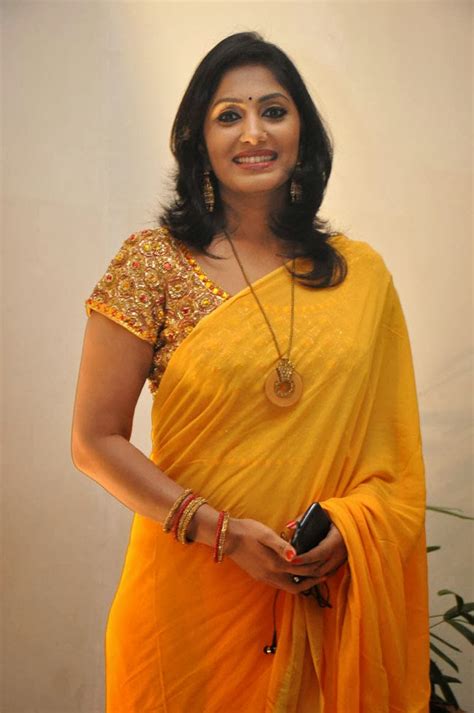 busty south indian tv anchor jhansi hot in sexy saree bulging latest