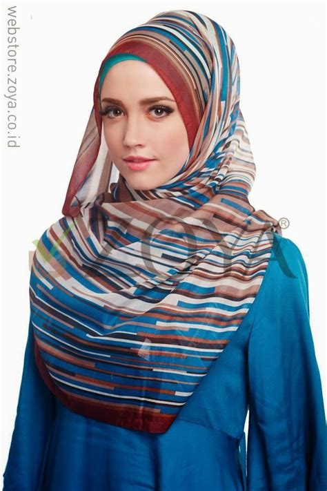 katalog jilbab zoya terbaru april  cantik berbaju muslim model