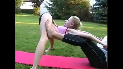 contortionist zlata stretched beyond belief xvideos