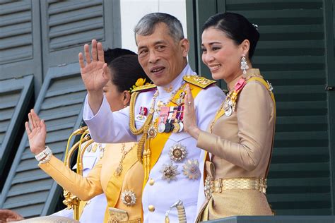 Thai King Strips New Royal Consort Of Titles For Disloyalty Sbs News