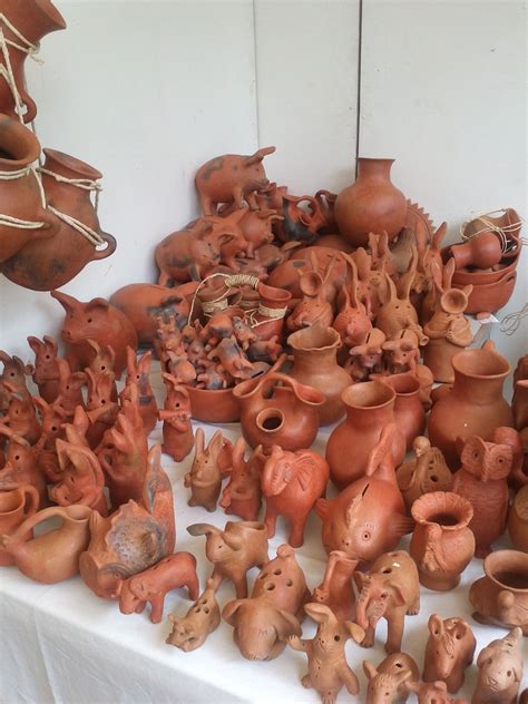 figuras de barro rojo de tavehua oaxaca mexico artesania de oaxaca figuras de barro  arte