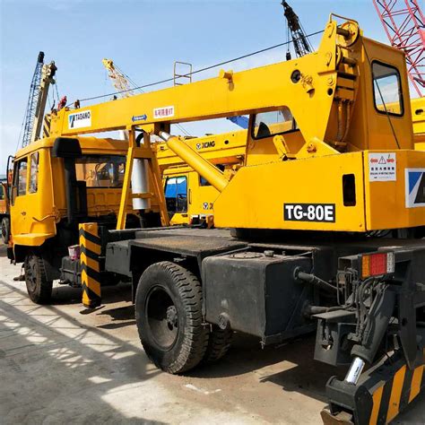 china  tadano tg  ton truck crane  good working condition