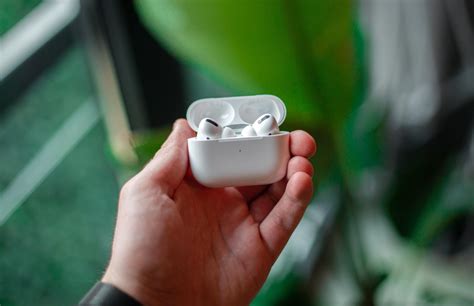 airpods resetten   stappen zo  je met een schone lei