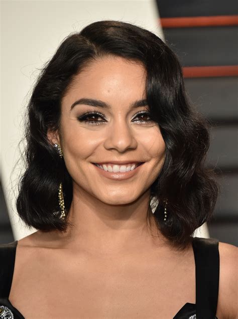 Vanessa Hudgens S Beauty Evolution Teen Vogue