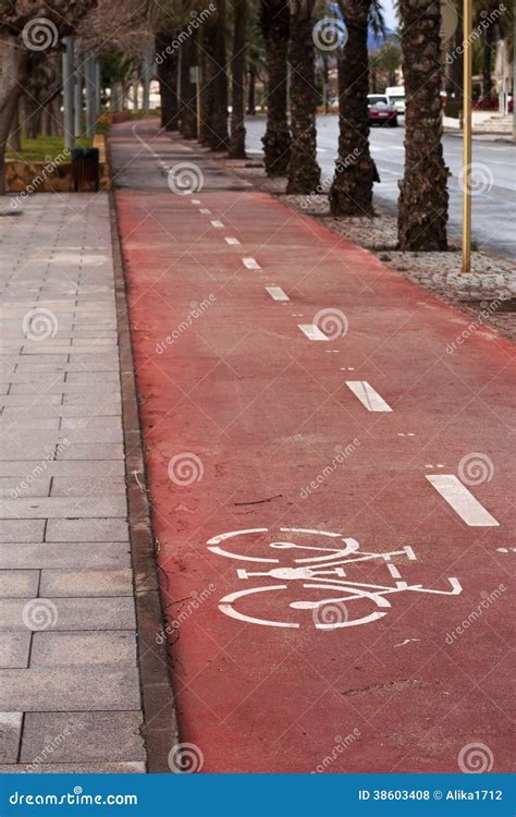 fietspad stock foto image  gezondheid straat asfalt