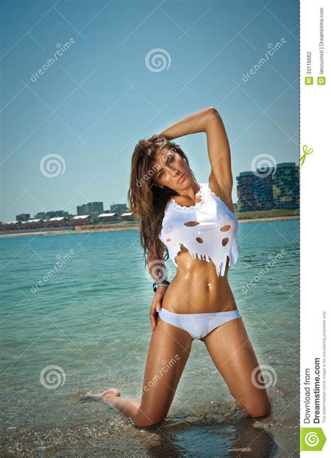 Busty Woman Wet White Shirt Beach Xxx Photo
