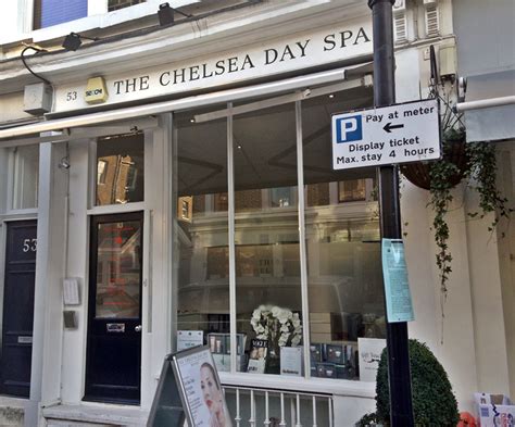 chelsea day spa review   hollywood pedicure  hollywood road