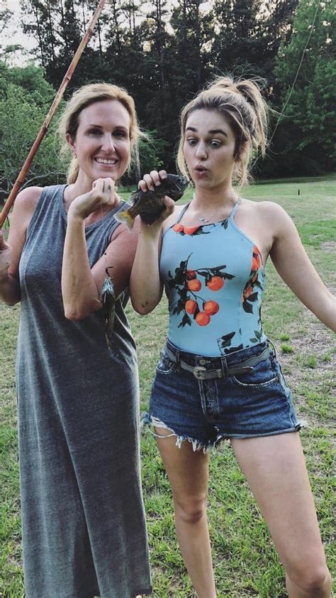 Sexy Mother And Daughter Sadierobertson Sexy Mother Everyday