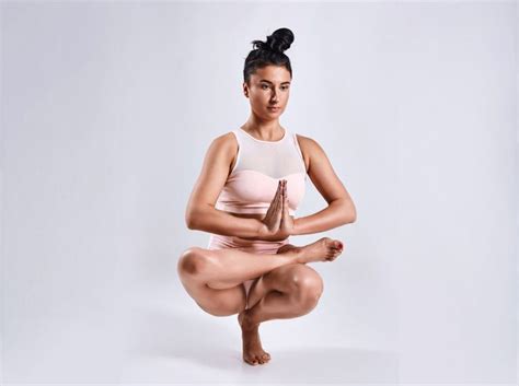 15 Jaw Dropping Advanced Yoga Poses For Seasoned Yogis Yoga Practice