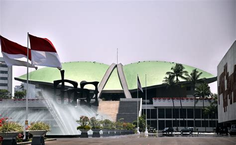reformasi tata kelola informasi publik  dpr ri indonesian parliamentary center